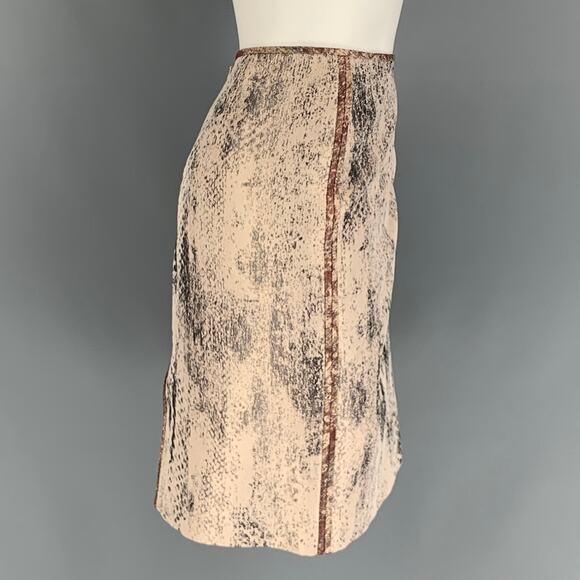REED KRAKOFF Size 6 Pink & Silver Marbled Silk / Viscose Pencil Skirt - Picture 2 of 5